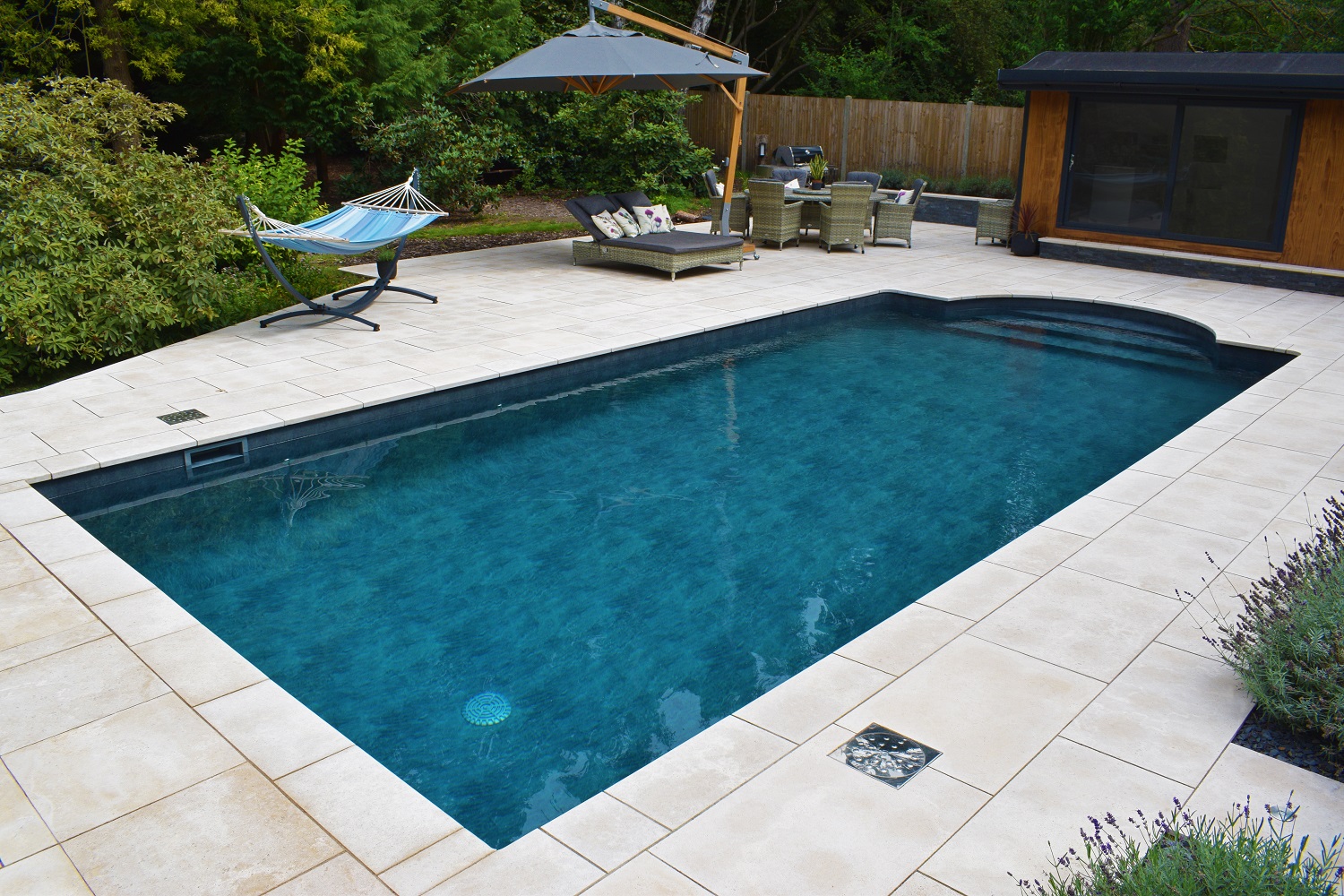 Walker - Simplex Swimming Pools
