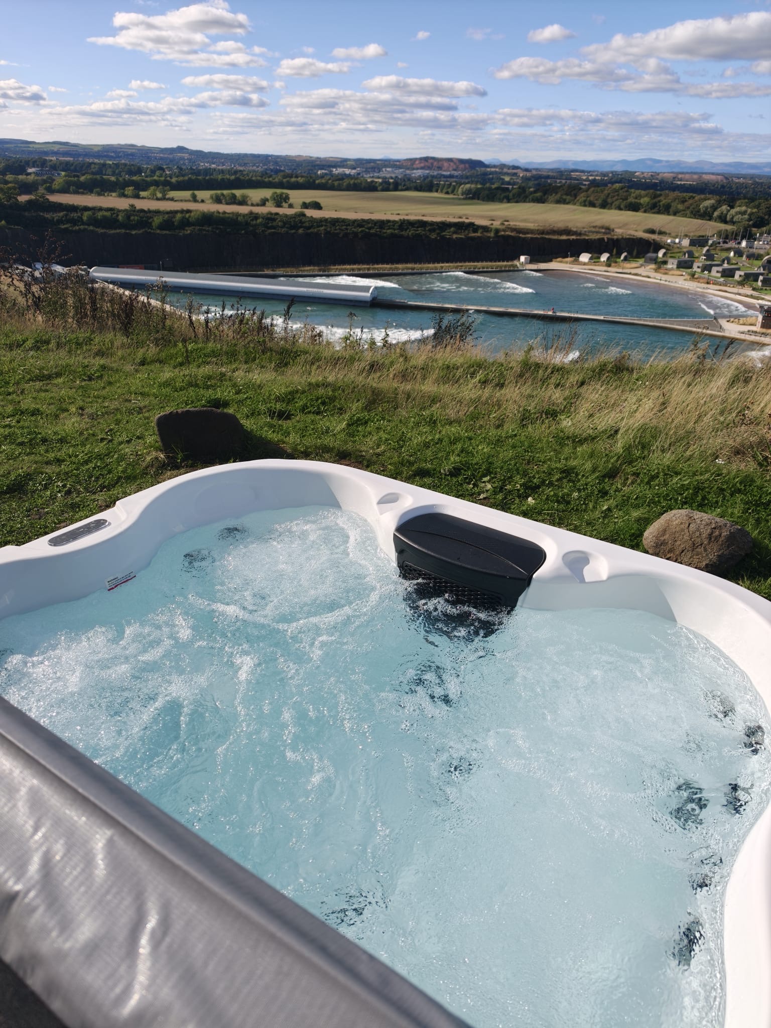 Lost Shore: Surf, Soak & Recharge
